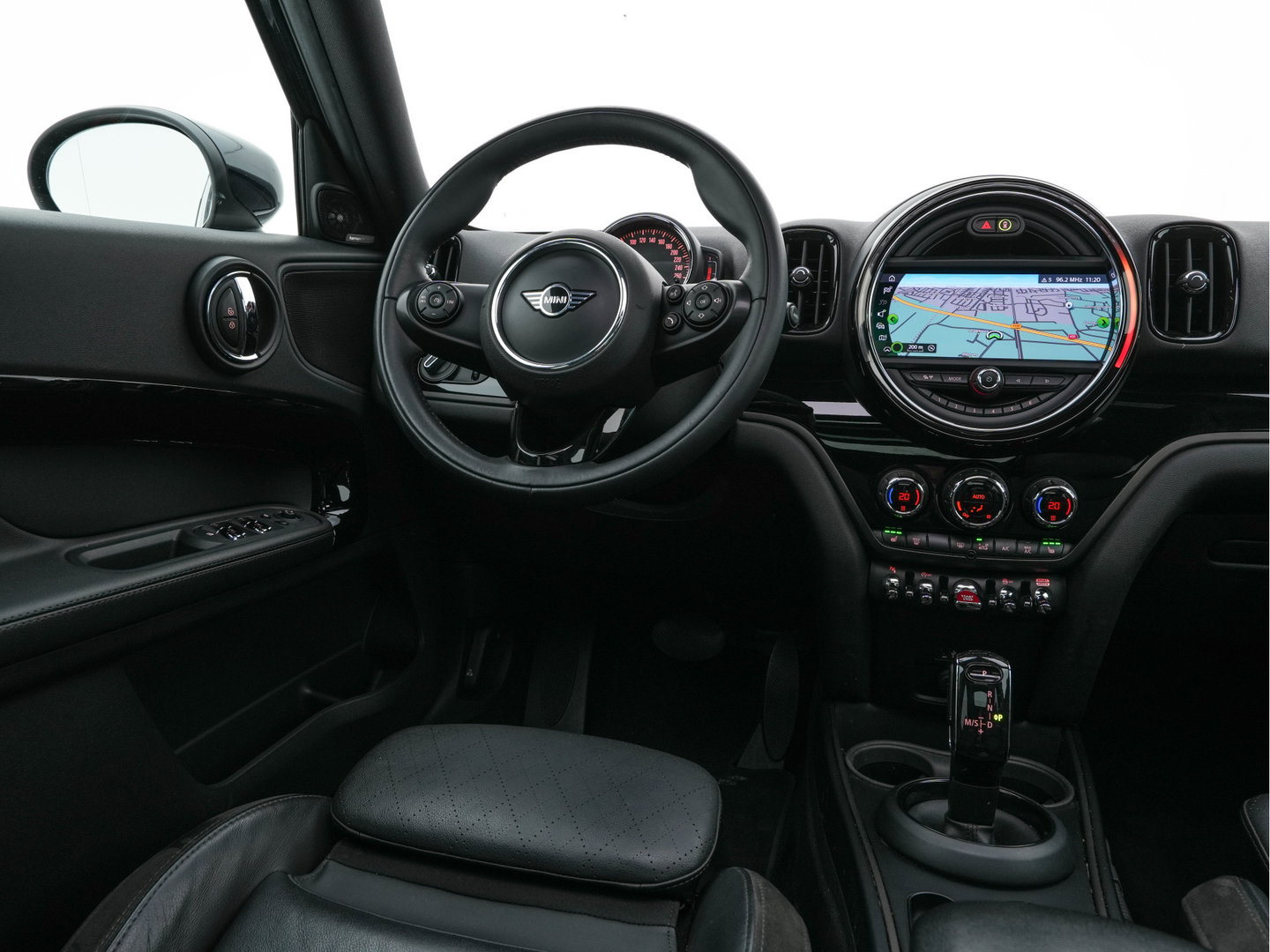MINI Countryman 1.5 Cooper Chili Aut. *PANO | LEATHER-FABRIC | FULL-LED | HARMAN/KARDON | HEATED-SPORTSEATS | KEYLESS | NAVI-FULLMAP | PRIVACY-GLASS | AMBIENTLIGHT | ECC | PDC | CRUISE | 18''ALU*