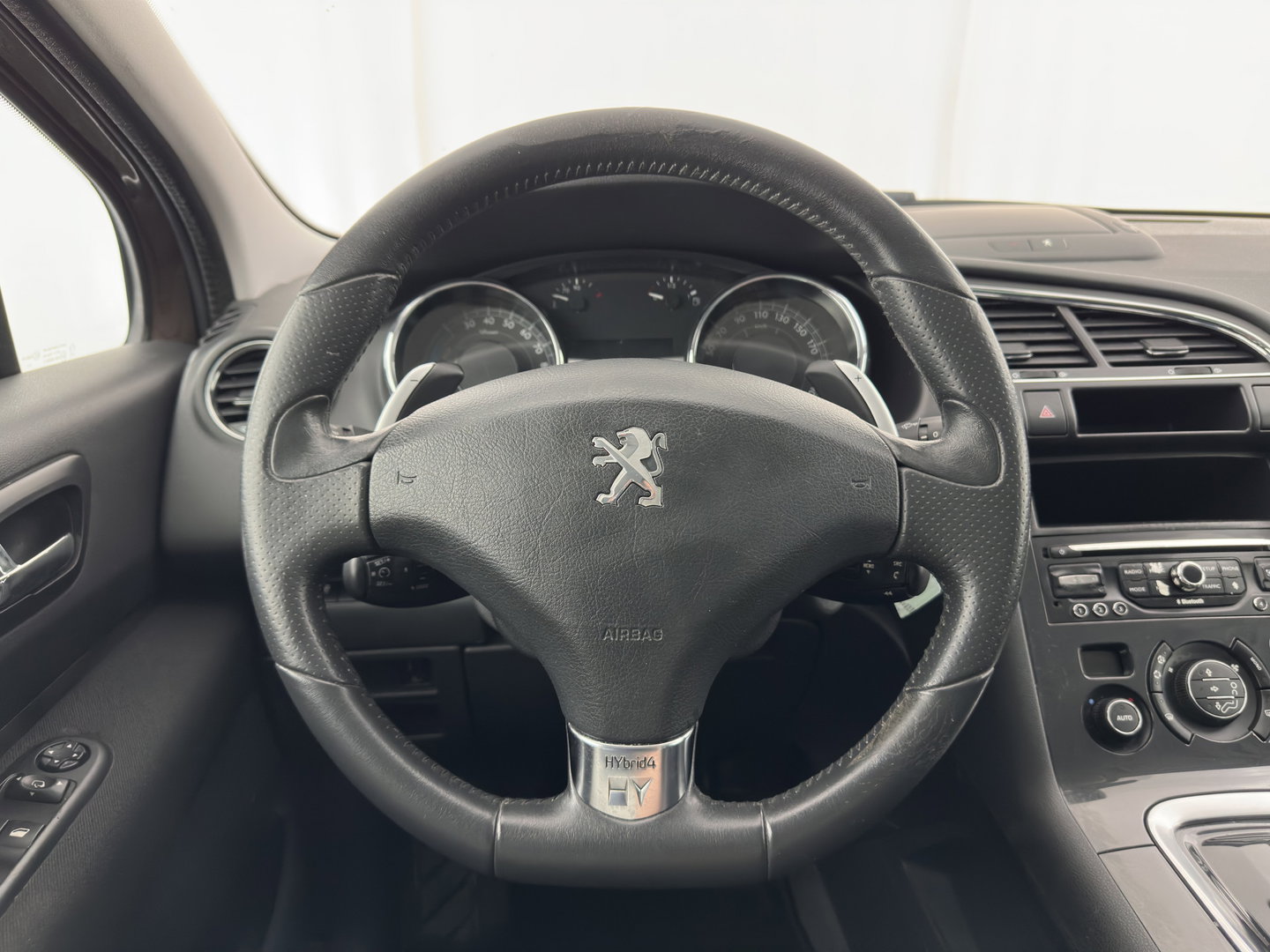 Peugeot 3008 2.0 HDiF HYbrid4 Blue Lease Aut. *NAVI-FULLMAP | COMFORTSEATS | SHIFTPADDLES | PRIVACY-GLASS | ECC | PDC | CRUISE | TOWBAR | 16''ALU*