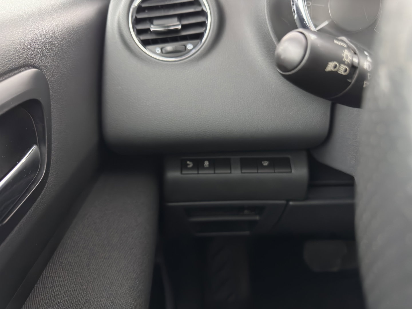 Peugeot 3008 2.0 HDiF HYbrid4 Blue Lease Aut. *NAVI-FULLMAP | COMFORTSEATS | SHIFTPADDLES | PRIVACY-GLASS | ECC | PDC | CRUISE | TOWBAR | 16''ALU*
