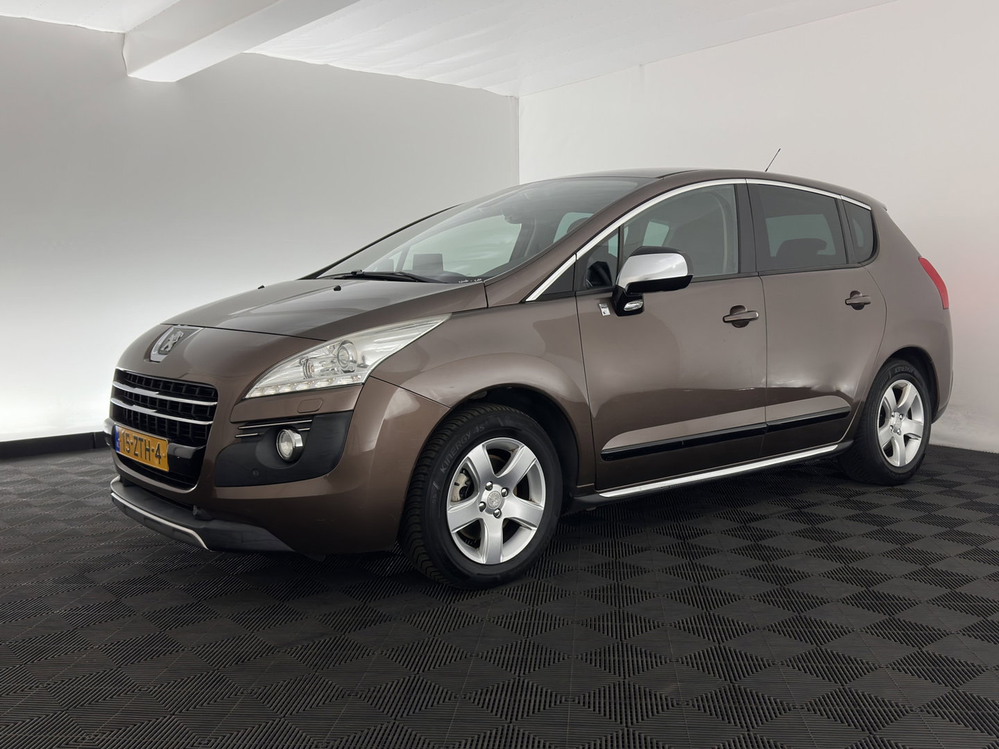 Peugeot 3008 2.0 HDiF HYbrid4 Blue Lease Aut. *NAVI-FULLMAP | COMFORTSEATS | SHIFTPADDLES | PRIVACY-GLASS | ECC | PDC | CRUISE | TOWBAR | 16''ALU*