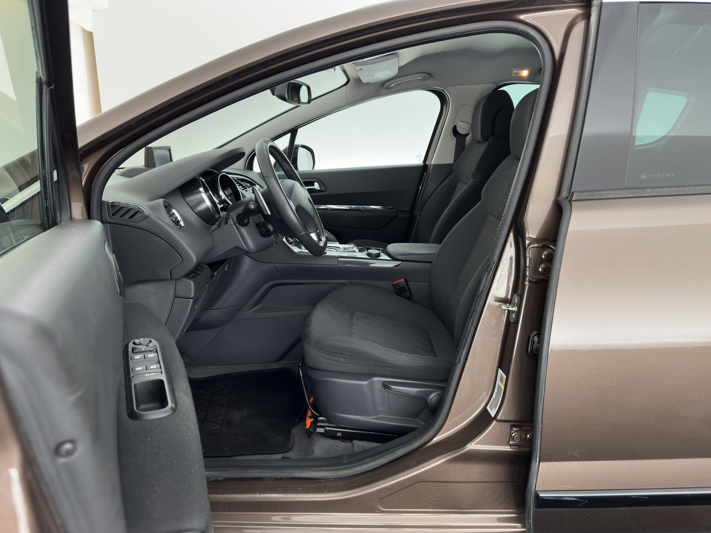 Peugeot 3008 2.0 HDiF HYbrid4 Blue Lease Aut. *NAVI-FULLMAP | COMFORTSEATS | SHIFTPADDLES | PRIVACY-GLASS | ECC | PDC | CRUISE | TOWBAR | 16''ALU*