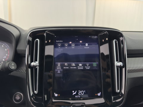 Volvo XC40 1.5 T3 R-Design *PANO | LEATHER-MICROFIBRE | FULL-LED | HARMAN/KARDON | HEATED-SPORTSEATS | DIGI-COCKPIT | NAVI-FULLMAP | ECC | PDC | CRUISE | TOWBAR | 18''ALU*