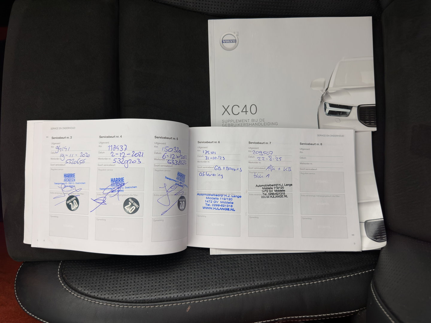 Volvo XC40 1.5 T3 R-Design *PANO | LEATHER-MICROFIBRE | FULL-LED | HARMAN/KARDON | HEATED-SPORTSEATS | DIGI-COCKPIT | NAVI-FULLMAP | ECC | PDC | CRUISE | TOWBAR | 18''ALU*