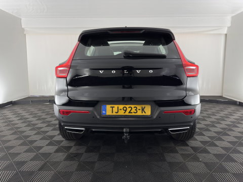 Volvo XC40 1.5 T3 R-Design *PANO | LEATHER-MICROFIBRE | FULL-LED | HARMAN/KARDON | HEATED-SPORTSEATS | DIGI-COCKPIT | NAVI-FULLMAP | ECC | PDC | CRUISE | TOWBAR | 18''ALU*