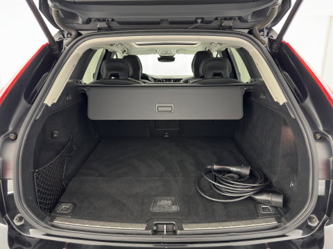 Volvo XC60 2.0 T6 AWD Inscription (Plug-In) {SoH-89%} (INCL-BTW) *PANO | LEATHER | FULL-LED | HARMAN/KARDON | MEMORY-PACK | DIGI-COCKPIT | HEATED-COMFORTSEATS | TOPVIEW | NAVI-FULLMAP | ECC | PDC | CAMERA | 21''ALU*