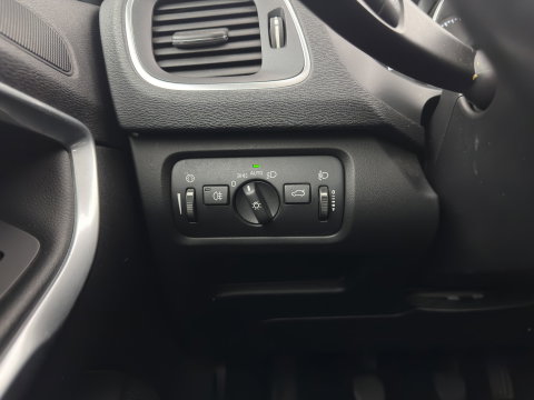 Volvo V40 2.0 D4 Summum Business *LEATHER | NAVI-FULLMAP | MEMORY-PACK | SIPS | HEATED-COMFORTSEATS | PRIVACY-GLASS | TOWBAR | 17"ALU*