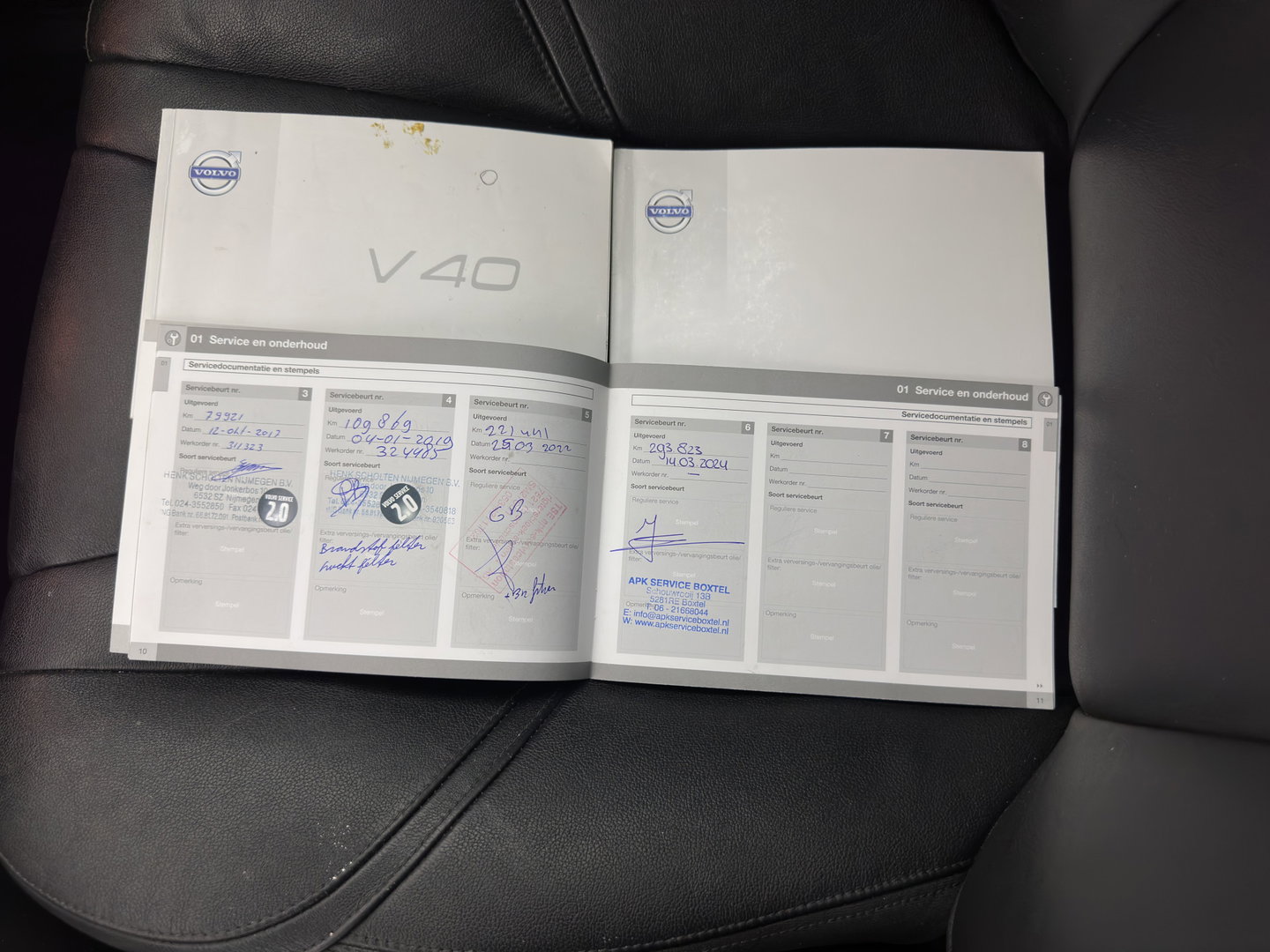 Volvo V40 2.0 D4 Summum Business *LEATHER | NAVI-FULLMAP | MEMORY-PACK | SIPS | HEATED-COMFORTSEATS | PRIVACY-GLASS | TOWBAR | 17"ALU*