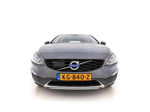Volvo V60 Cross Country 2.0 D3 Momentum Business *LEATHER | NAVI-FULLMAP | CAMERA | TOWBAR | HEATED-COMFORTSEATS | 17''ALU*