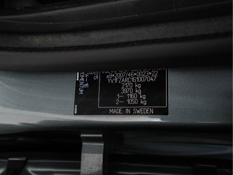 Volvo V60 Cross Country 2.0 D3 Momentum Business *LEATHER | NAVI-FULLMAP | CAMERA | TOWBAR | HEATED-COMFORTSEATS | 17''ALU*