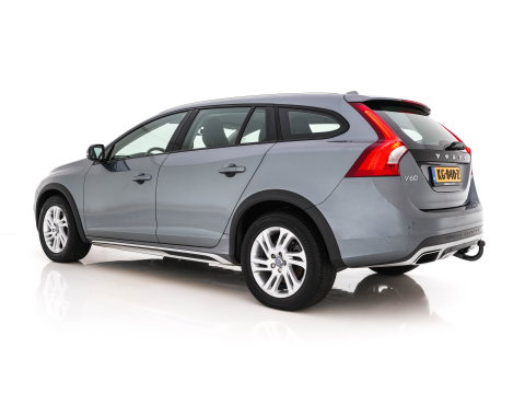 Volvo V60 Cross Country 2.0 D3 Momentum Business *LEATHER | NAVI-FULLMAP | CAMERA | TOWBAR | HEATED-COMFORTSEATS | 17''ALU*