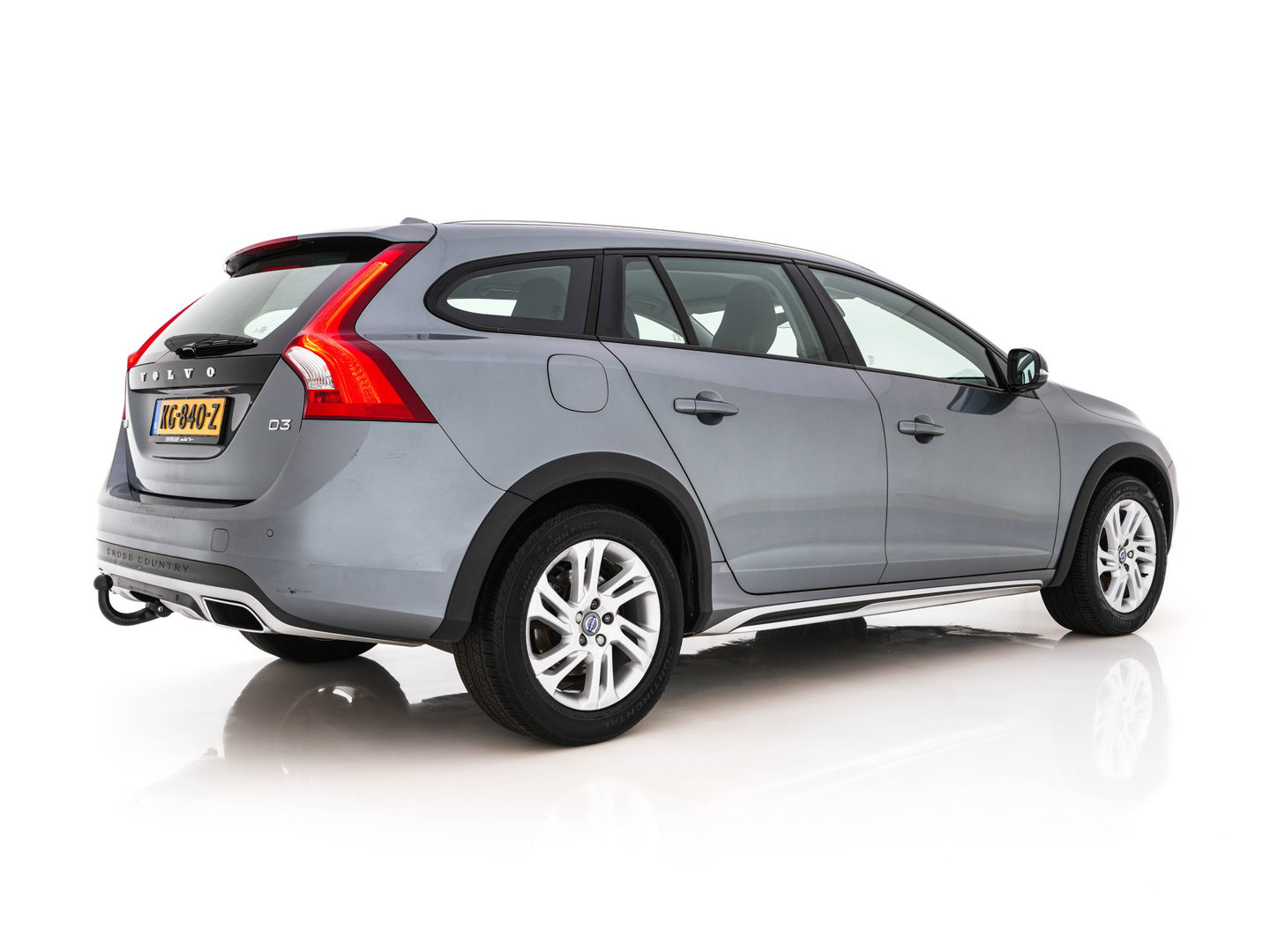 Volvo V60 Cross Country 2.0 D3 Momentum Business *LEATHER | NAVI-FULLMAP | CAMERA | TOWBAR | HEATED-COMFORTSEATS | 17''ALU*