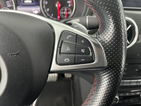 Mercedes-Benz B-Klasse 180 AMG Night pakket Ambition Aut. *LEATHER-MICROFIBRE | CARBON-INLAY | FULL-LED | HEATED-SPORTSEATS | NAVI-FULLMAP | SHIFTPADDLES | PRIVACYGLASS | ECC | PDC | CRUISE | TOWBAR  | KEYLESS | 18''ALU *