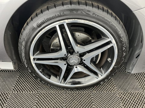 Mercedes-Benz B-Klasse 180 AMG Night pakket Ambition Aut. *LEATHER-MICROFIBRE | CARBON-INLAY | FULL-LED | HEATED-SPORTSEATS | NAVI-FULLMAP | SHIFTPADDLES | PRIVACYGLASS | ECC | PDC | CRUISE | TOWBAR  | KEYLESS | 18''ALU *