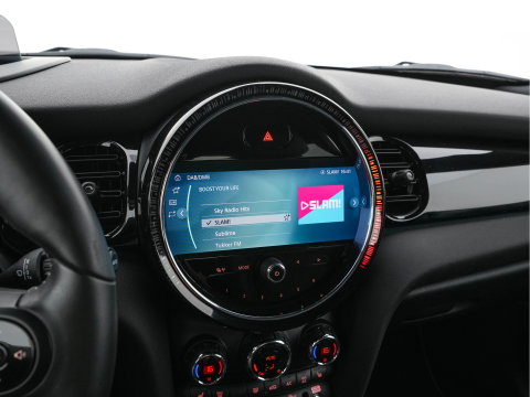 MINI Electric MINI Yours 33 kWh [3-Fase-11kW] {SoH-95%} (INCL-BTW) Aut. *HEATPUMP | LEATHER | HARMAN/KARDON | DIGI-COCKPIT | HEAD-UP | FULL-LED | NAVI-FULLMAP | HEATED-SPORTSEATS | DAB | CRUISE | KEYLESS | AMBIENTLIGHT | PRIVACY-GLASS | 17"ALU*
