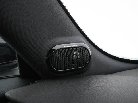 MINI Electric MINI Yours 33 kWh [3-Fase-11kW] {SoH-95%} (INCL-BTW) Aut. *HEATPUMP | LEATHER | HARMAN/KARDON | DIGI-COCKPIT | HEAD-UP | FULL-LED | NAVI-FULLMAP | HEATED-SPORTSEATS | DAB | CRUISE | KEYLESS | AMBIENTLIGHT | PRIVACY-GLASS | 17"ALU*