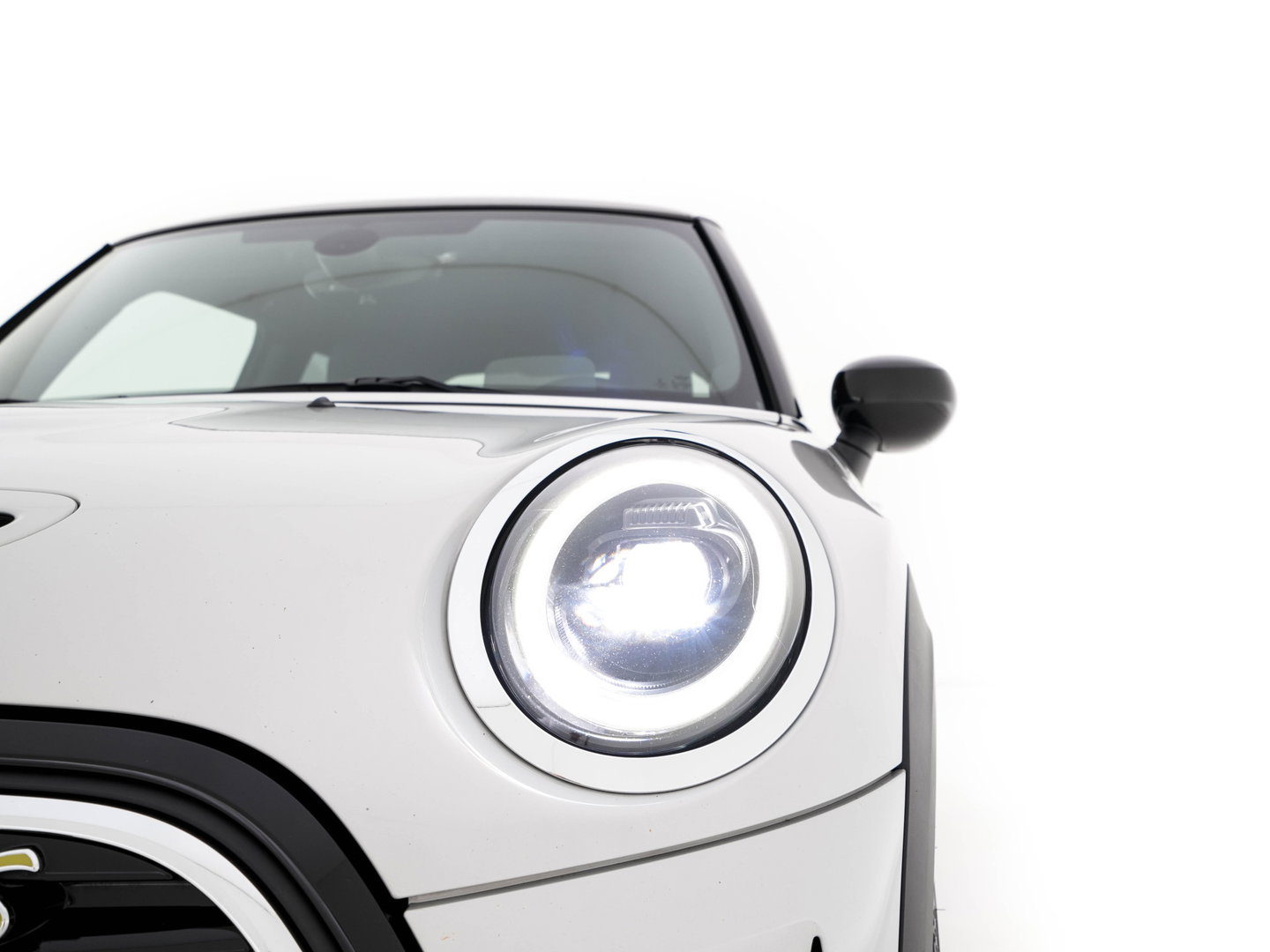 MINI Electric MINI Yours 33 kWh [3-Fase-11kW] {SoH-95%} (INCL-BTW) Aut. *HEATPUMP | LEATHER | HARMAN/KARDON | DIGI-COCKPIT | HEAD-UP | FULL-LED | NAVI-FULLMAP | HEATED-SPORTSEATS | DAB | CRUISE | KEYLESS | AMBIENTLIGHT | PRIVACY-GLASS | 17"ALU*