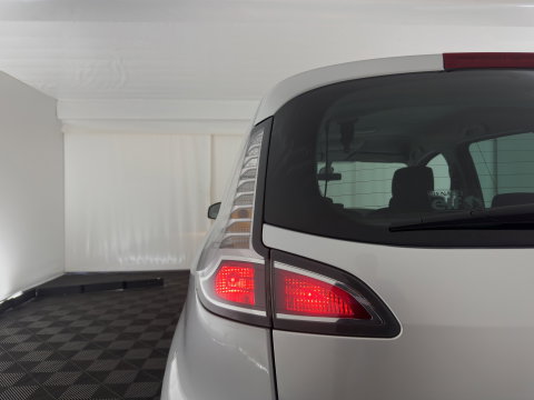 Renault Scénic 1.5 dCi Limited Aut. *DIGI-COCKPIT | NAVI-FULLMAP | HEATED-COMFORTSEATS | KEYLESS | PRIVACY-GLASS | ECC | PDC | 16''ALU*
