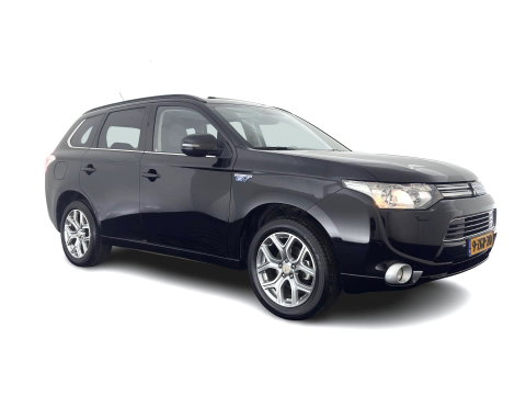 Mitsubishi Outlander 2.0 PHEV Instyle (Plug-In) {SoH-94%} Aut. *PANO | LEATHER | XENON | NAVI-FULLMAP | KEYLESS | CAMERA | HEATED-COMFORTSEATS | ECC | SHIFTPADDELS | PDC | CRUISE | DAB | PRIVACY-GLASS | ROCKFORD-AUDIO | LANE-ASSIST | 18"ALU