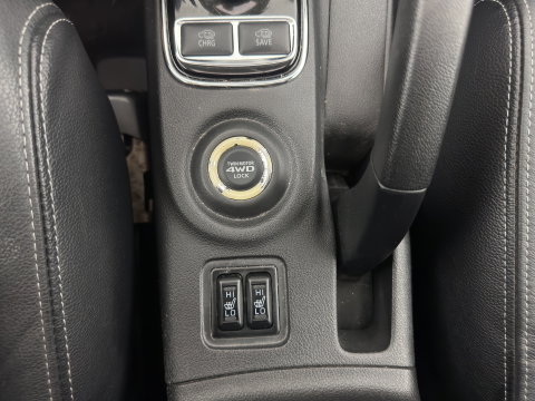 Mitsubishi Outlander 2.0 PHEV Instyle (Plug-In) {SoH-94%} Aut. *PANO | LEATHER | XENON | NAVI-FULLMAP | KEYLESS | CAMERA | HEATED-COMFORTSEATS | ECC | SHIFTPADDELS | PDC | CRUISE | DAB | PRIVACY-GLASS | ROCKFORD-AUDIO | LANE-ASSIST | 18"ALU