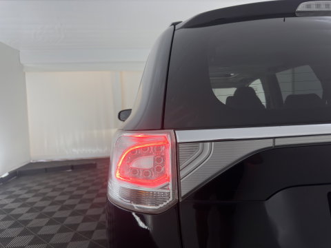 Mitsubishi Outlander 2.0 PHEV Instyle (Plug-In) {SoH-94%} Aut. *PANO | LEATHER | XENON | NAVI-FULLMAP | KEYLESS | CAMERA | HEATED-COMFORTSEATS | ECC | SHIFTPADDELS | PDC | CRUISE | DAB | PRIVACY-GLASS | ROCKFORD-AUDIO | LANE-ASSIST | 18"ALU
