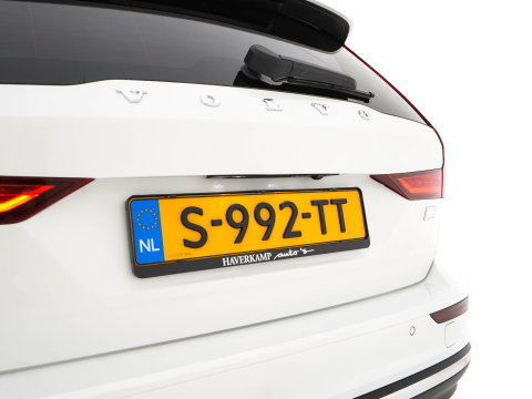 Volvo V60 2.0 T6 Core Bright AWD (Plug-In) {SoH-97%} (INCL-BTW)  Aut. *FULL-LED | DIGI-COCKPIT | CAMERA | HEATED-COMFORTSEATS | KEYLESS | DAB | PRIVACY-GLASS | CARPLAY | NAVI-FULLMAP | TOWBAR | 18''ALU*