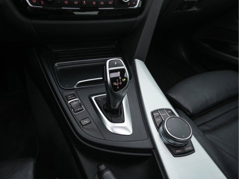BMW 3-serie Gran Turismo 320i M-Sportpack High-Executive Aut. *PANO | LEATHER | FULL-LED | NAVI-FULLMAP | HEATED-SPORTSEATS | HIFI-SOUND | SHIFTPADDLES | ECC | PDC | CRUISE | 19''ALU*