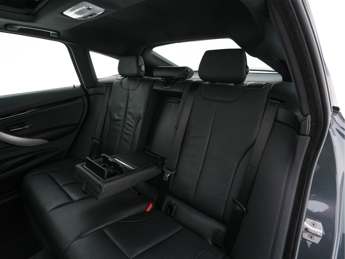 BMW 3-serie Gran Turismo 320i M-Sportpack High-Executive Aut. *PANO | LEATHER | FULL-LED | NAVI-FULLMAP | HEATED-SPORTSEATS | HIFI-SOUND | SHIFTPADDLES | ECC | PDC | CRUISE | 19''ALU*