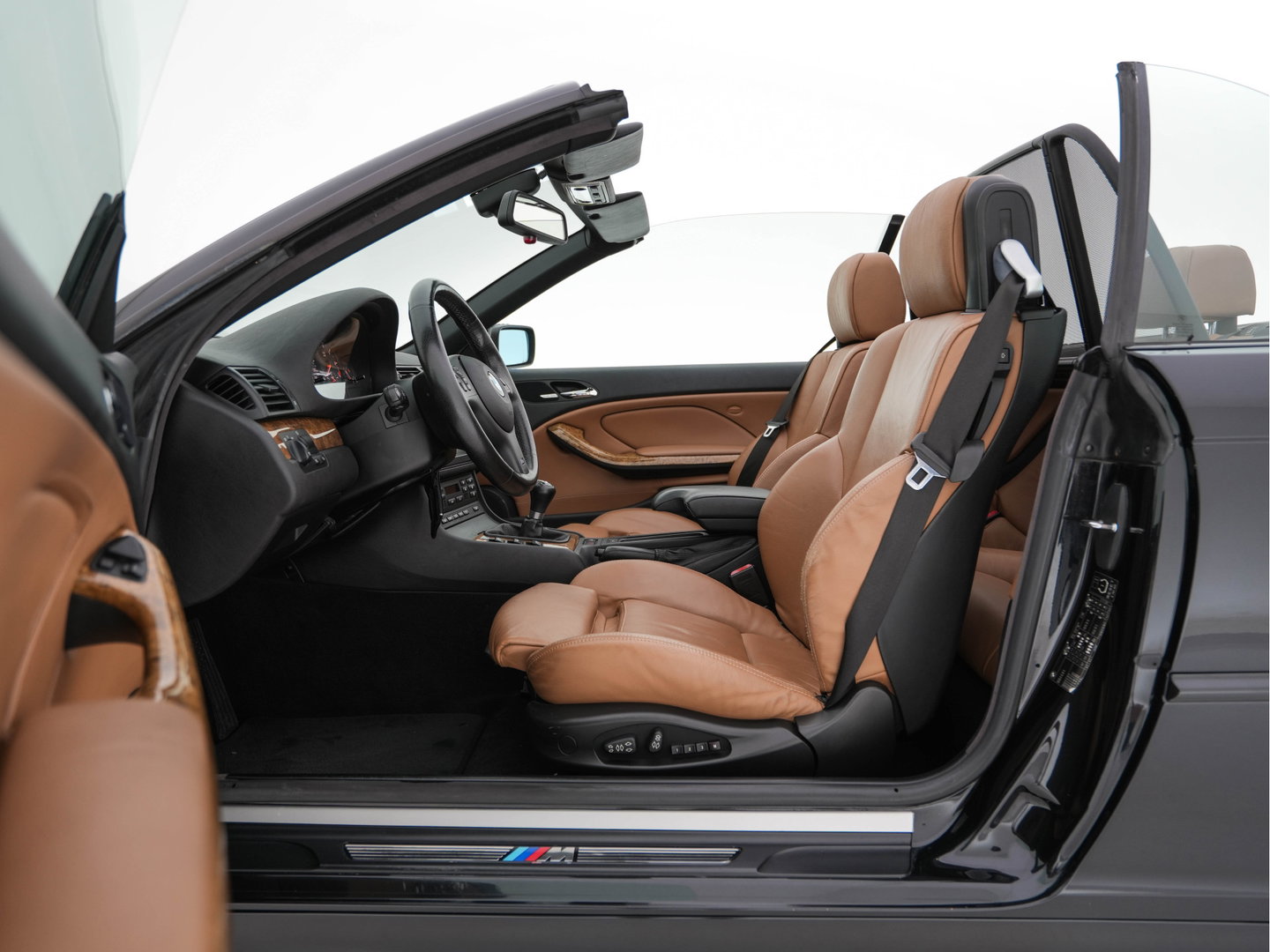BMW 3 Serie Cabrio 325Ci (E46) M-Sportpack Special Executive *LEATHER | HARMAN-KARDON | MEMORY-PACK | HEATED-SPORTSEATS | XENON | NAVI-FULLMAP | AIRSCARF | PDC | CRUISE | ECC | 18"ALU*