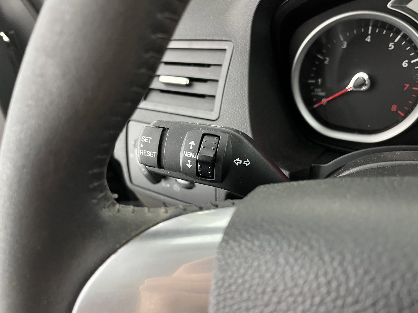Ford C-MAX 1.8-16V Ghia Flexifuel *NAVI-FULLMAP | AIRCO | CRUISE | TOWBAR | 16''ALU *