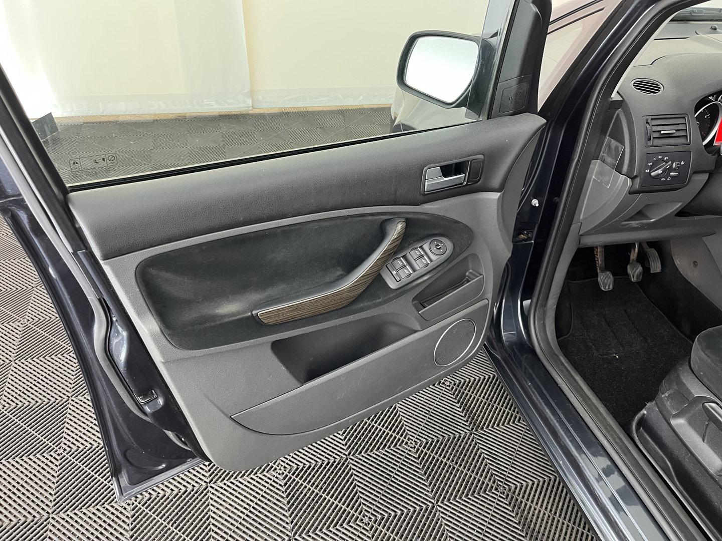 Ford C-MAX 1.8-16V Ghia Flexifuel *NAVI-FULLMAP | AIRCO | CRUISE | TOWBAR | 16''ALU *