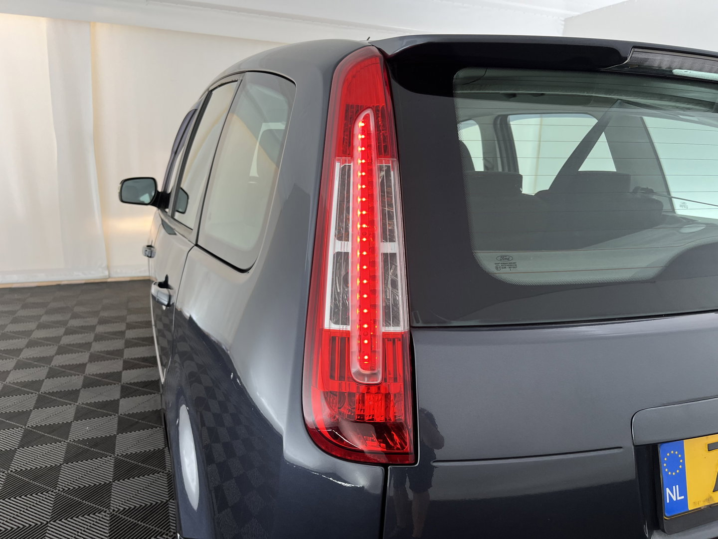 Ford C-MAX 1.8-16V Ghia Flexifuel *NAVI-FULLMAP | AIRCO | CRUISE | TOWBAR | 16''ALU *