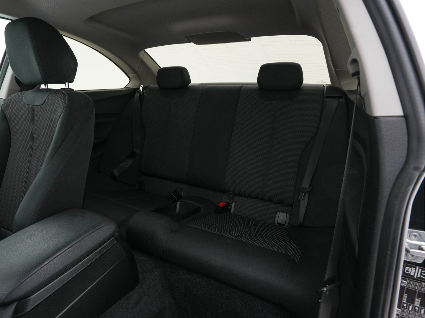 BMW 2 Serie Coupé 218d Executive Aut. *XENON | NAVI-FULLMAP | SPORTSEATS | PRIVACY-GLASS | ECC | PDC | CRUISE | 17''ALU*
