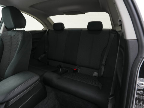 BMW 2 Serie Coupé 218d Executive Aut. *XENON | NAVI-FULLMAP | SPORTSEATS | PRIVACY-GLASS | ECC | PDC | CRUISE | 17''ALU*