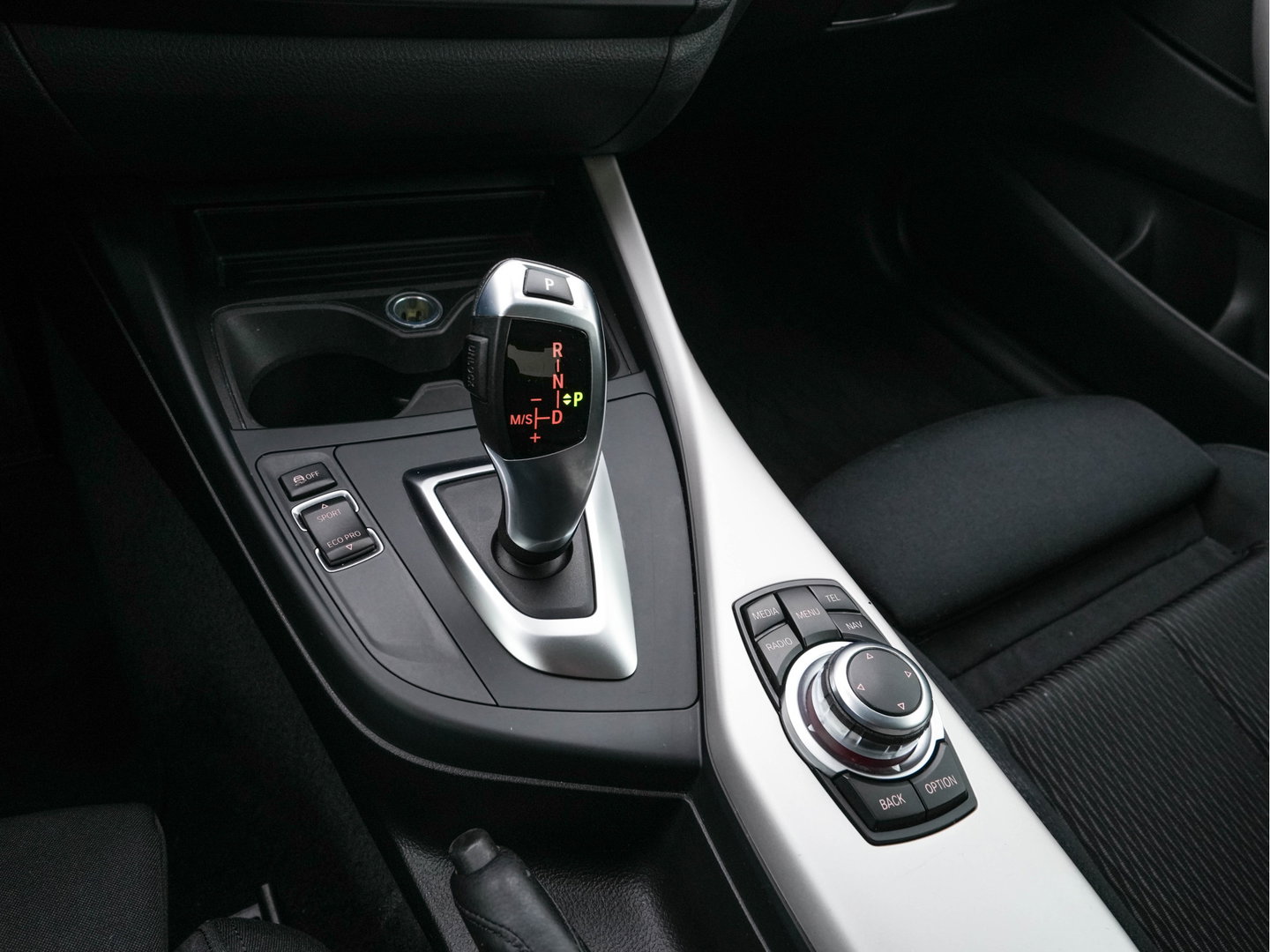 BMW 2 Serie Coupé 218d Executive Aut. *XENON | NAVI-FULLMAP | SPORTSEATS | PRIVACY-GLASS | ECC | PDC | CRUISE | 17''ALU*