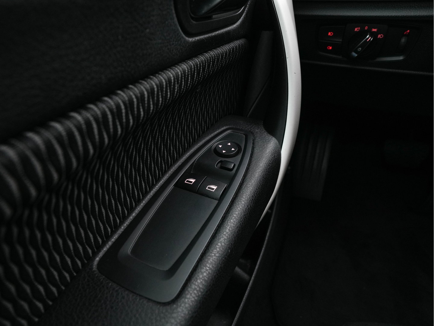 BMW 2 Serie Coupé 218d Executive Aut. *XENON | NAVI-FULLMAP | SPORTSEATS | PRIVACY-GLASS | ECC | PDC | CRUISE | 17''ALU*