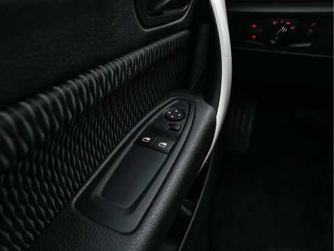 BMW 2 Serie Coupé 218d Executive Aut. *XENON | NAVI-FULLMAP | SPORTSEATS | PRIVACY-GLASS | ECC | PDC | CRUISE | 17''ALU*