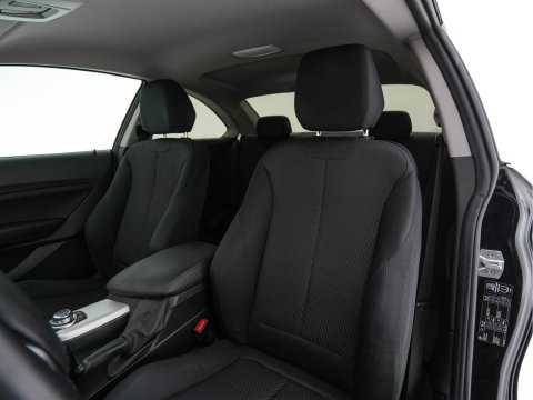 BMW 2 Serie Coupé 218d Executive Aut. *XENON | NAVI-FULLMAP | SPORTSEATS | PRIVACY-GLASS | ECC | PDC | CRUISE | 17''ALU*