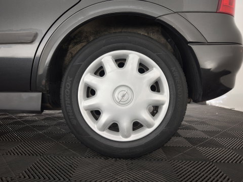 Opel Astra 1.6 Pearl *AIRCO | VELOURS | COMFORTSEATS | RADIO-CD | TOWBAR*