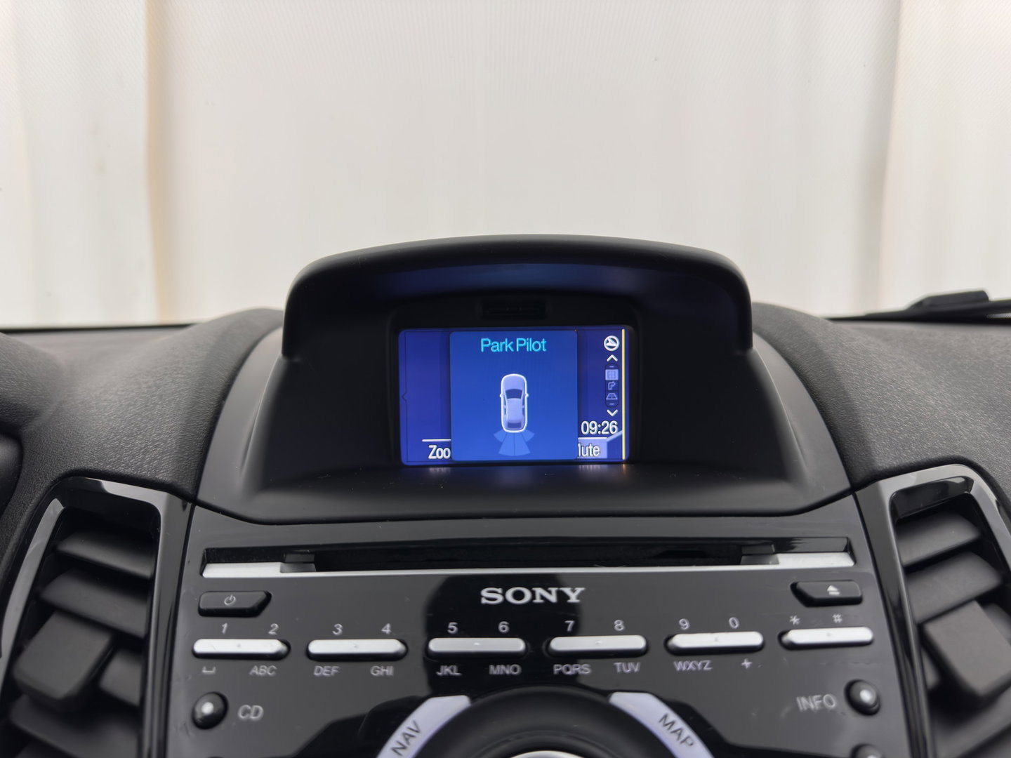 Ford Fiesta 1.6 TDCi Lease Titanium *NAVI-FULLMAP | SONY-AUDIO | KEYLESS | ECC | CRUISE | PDC | PRVACY-GLASS | 14''ALU*