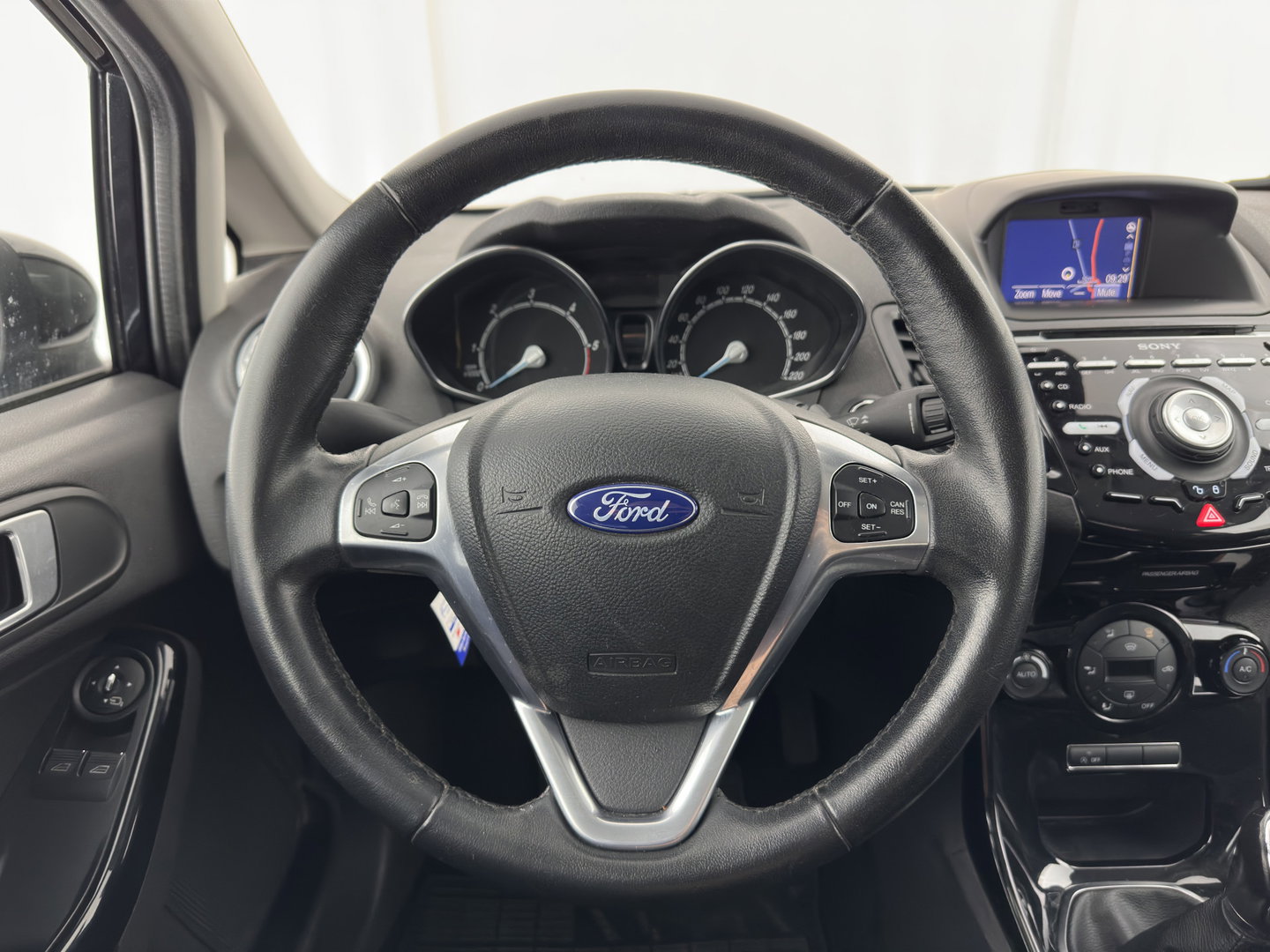 Ford Fiesta 1.6 TDCi Lease Titanium *NAVI-FULLMAP | SONY-AUDIO | KEYLESS | ECC | CRUISE | PDC | PRVACY-GLASS | 14''ALU*