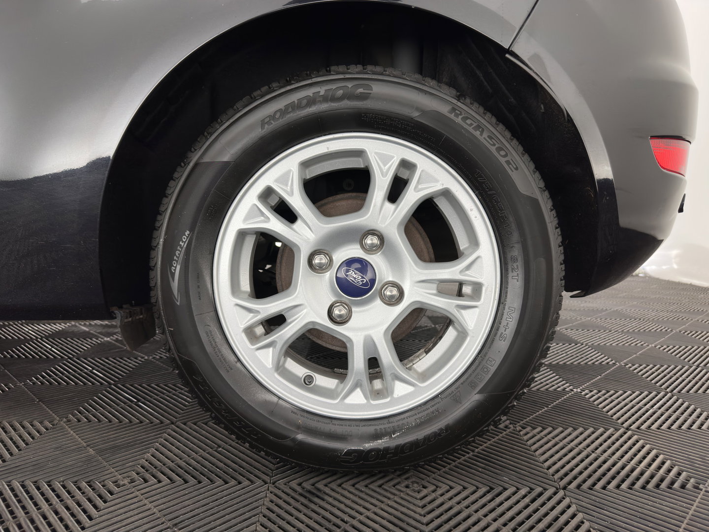 Ford Fiesta 1.6 TDCi Lease Titanium *NAVI-FULLMAP | SONY-AUDIO | KEYLESS | ECC | CRUISE | PDC | PRVACY-GLASS | 14''ALU*