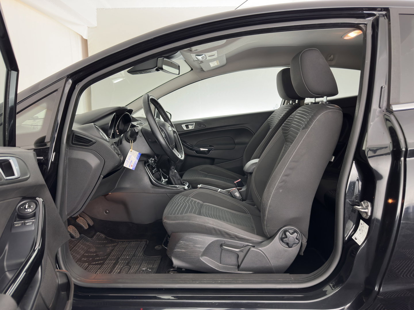 Ford Fiesta 1.6 TDCi Lease Titanium *NAVI-FULLMAP | SONY-AUDIO | KEYLESS | ECC | CRUISE | PDC | PRVACY-GLASS | 14''ALU*