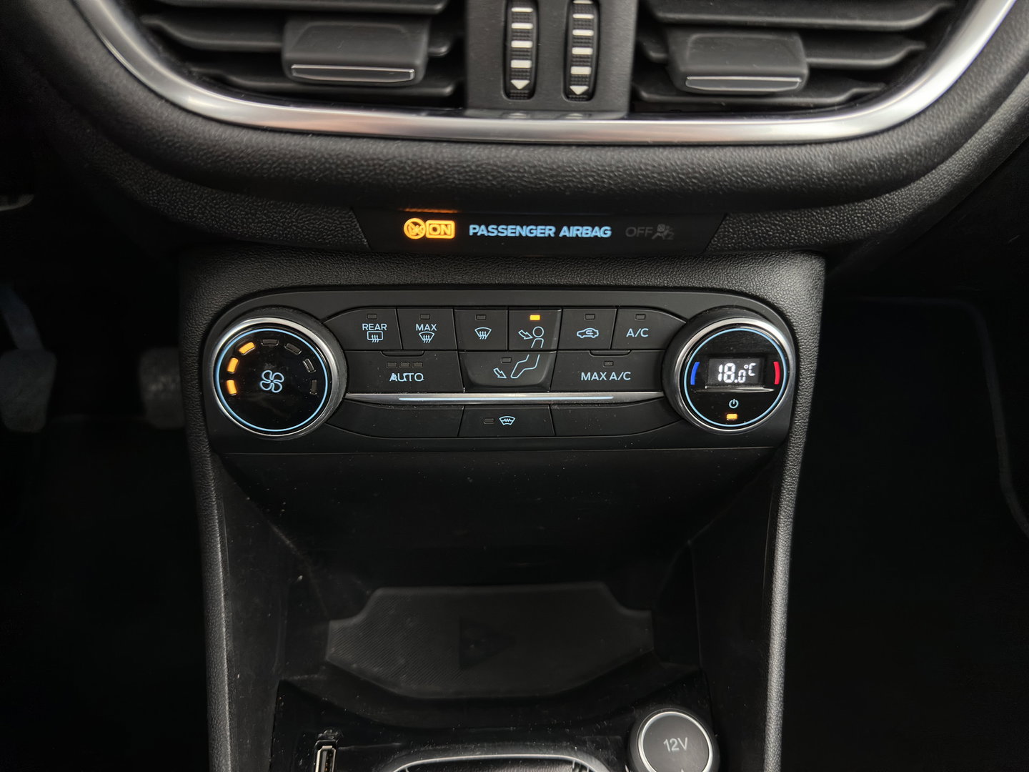 Ford Fiesta 1.5 TDCi Titanium *NAVI-FULLMAP | ADAPTIVE-CRUISE | CAMERA | COMFORTSEATS | DAB+ | ECC | PDC | 16''ALU*