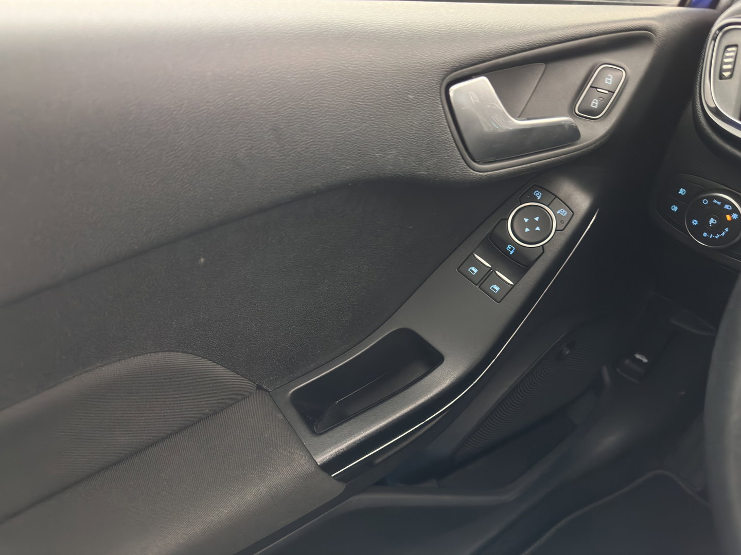 Ford Fiesta 1.5 TDCi Titanium *NAVI-FULLMAP | ADAPTIVE-CRUISE | CAMERA | COMFORTSEATS | DAB+ | ECC | PDC | 16''ALU*