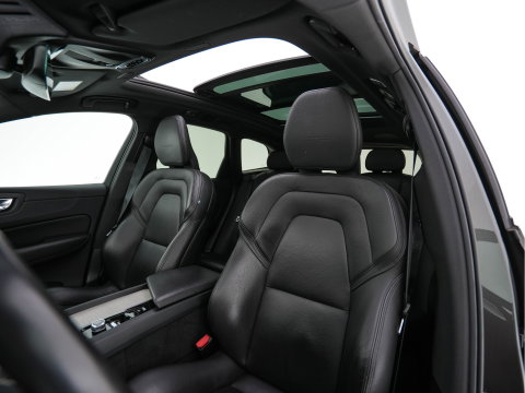 Volvo XC60 2.0 T8 Twin Engine Inscription AWD (Plug-In) *PANO | LEATHER | FULL-LED | BOWERS&WILKINS | MEMORY-PACK | BLINDSPOT | DIGI-COCKPIT | HEATED-COMFORTSEATS | TOPVIEW | NAVI-FULLMAP | ECC | PDC | HEAD-UP |  TOWBAR | 20''ALU *