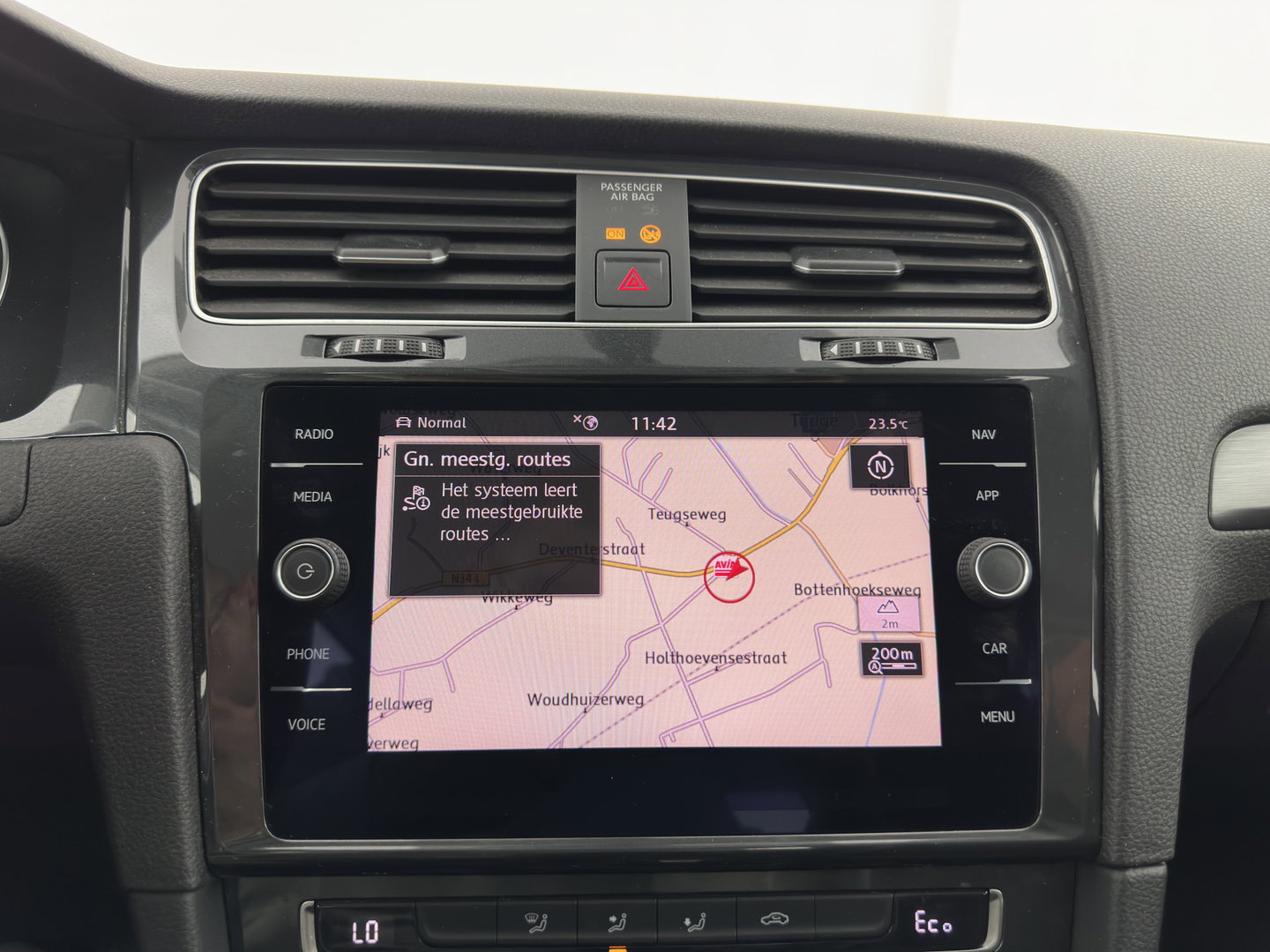 Volkswagen e-Golf E-dition {SoH-90%} (INCL-BTW) Aut.  *ADAPTIVE-CRUISE | FULL-LED | NAVI-FULLMAP | ECC | CCS-FASTLOADER | PDC | 16''ALU*