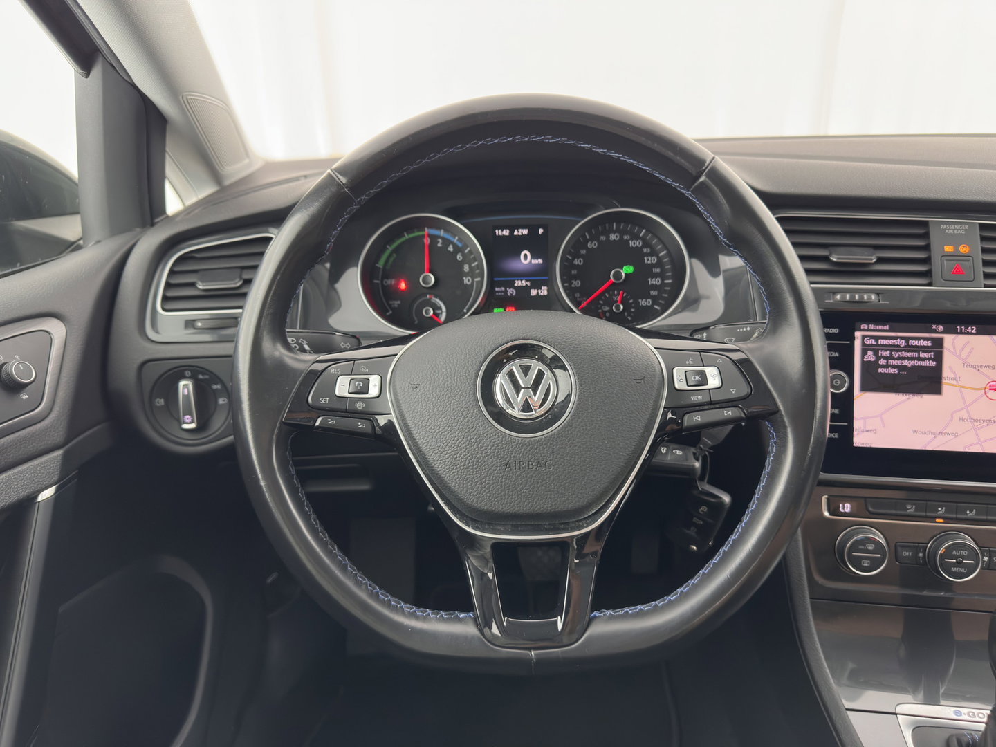 Volkswagen e-Golf E-dition {SoH-90%} (INCL-BTW) Aut.  *ADAPTIVE-CRUISE | FULL-LED | NAVI-FULLMAP | ECC | CCS-FASTLOADER | PDC | 16''ALU*