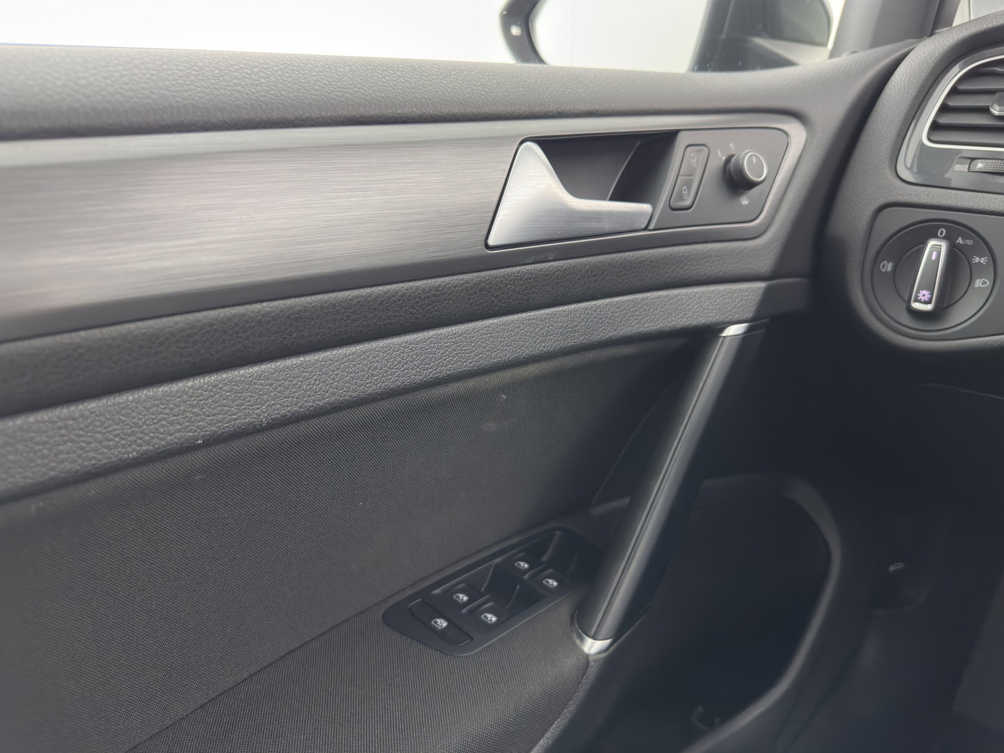 Volkswagen e-Golf E-dition {SoH-90%} (INCL-BTW) Aut.  *ADAPTIVE-CRUISE | FULL-LED | NAVI-FULLMAP | ECC | CCS-FASTLOADER | PDC | 16''ALU*