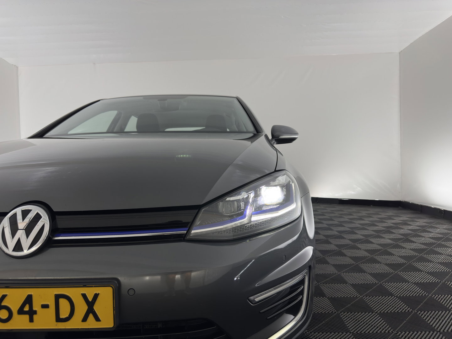 Volkswagen e-Golf E-dition {SoH-90%} (INCL-BTW) Aut.  *ADAPTIVE-CRUISE | FULL-LED | NAVI-FULLMAP | ECC | CCS-FASTLOADER | PDC | 16''ALU*