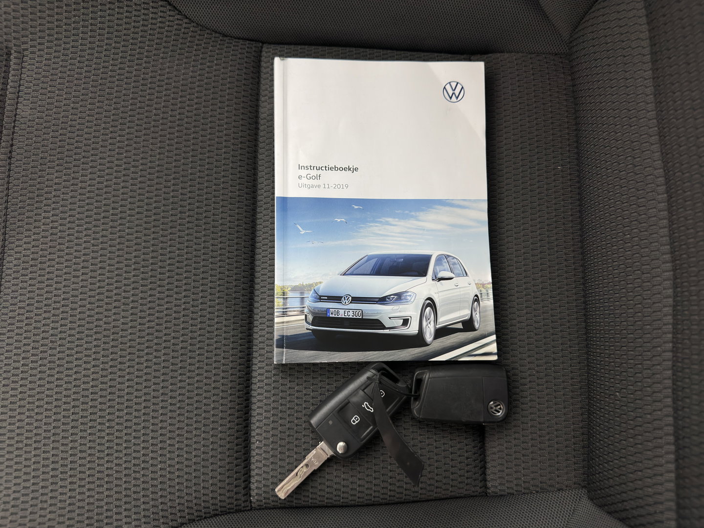 Volkswagen e-Golf E-dition {SoH-90%} (INCL-BTW) Aut.  *ADAPTIVE-CRUISE | FULL-LED | NAVI-FULLMAP | ECC | CCS-FASTLOADER | PDC | 16''ALU*